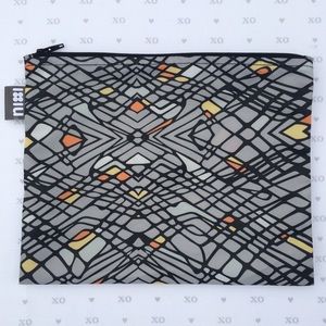 Nixi Pouch / Cosmetics Bag